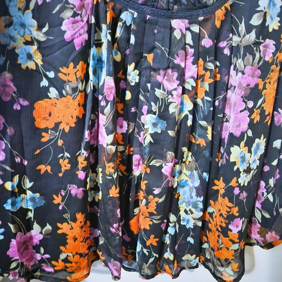 Denim 24/7 Sleeveless Floral Blouse w/ Bib Collar Design | Whimsigoth | Size 14W - Picture 4 of 9